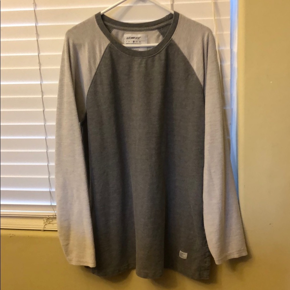 Crewneck Longsleeve Sweater